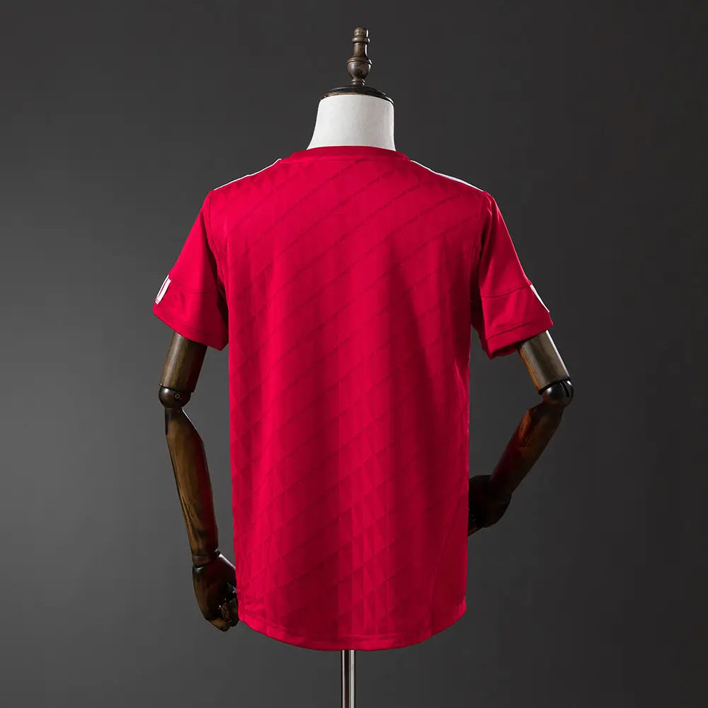 Camisola Liverpool 2010 Home- Retrô